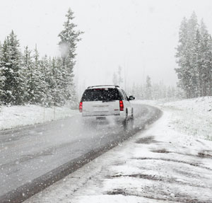 Чому взимку необхідно регулярно мити автомобіль у Києві
